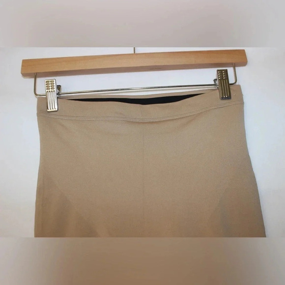 Women’s Assets by Spanx Hi-Rise Lined Shapewear Tummy Control Shorts Size XL - Picture 3 of 11